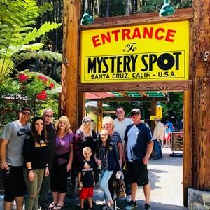 Meet your Posher, Lora